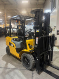 2021 CATERPILLAR/MITSUBISHI FG30N 6000 LB LP GAS FORKLIFT PNEUMATIC 84/186" 3 STAGE MAST SIDE SHIFTER LOW HOURS STOCK # BF9125359-BUF - United Lift LLC