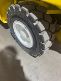 2017 YALE GLP070VX 7000 LB LP GAS FORKLIFT PNEUMATIC 87/182 3 STAGE MAST SIDE SHIFTER 1478 HOURS STOCK # BF998979-BUF - United Lift LLC
