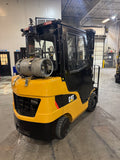 2018 CATERPILLAR 2C6000 6000 LB LP GAS FORKLIFT CUSHION 88/199" 3 STAGE MAST SIDE SHIFTER 4 WAY 1,185 HOURS ENCLOSED HEATED CAB STOCK # BF9115639-BUF - United Lift LLC
