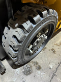2021 CATERPILLAR/MITSUBISHI FGC20N 4000 LB LP GAS FORKLIFT CUSHION 83/187 3 STAGE MAST SIDE SHIFTING FORK POSITIONER ATTACHMENT LOW HOURS STOCK # BF998929-BUF - United Lift LLC