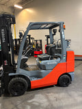 2022 TOYOTA 8FGCU30 6000 LB LP GAS FORKLIFT CUSHION 87/187" 3 STAGE MAST SIDE SHIFTING FORK POSITIONER 728 HOURS STOCK # BF9124459-BUF