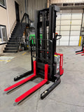 2013 RAYMOND RSS40 4000 LB ELECTRIC FORKLIFT WALKIE STACKER 86/128" 2 STAGE MAST CUSHION SIDE SHIFTER 3316 HOURS STOCK # BF943189-BUF - United Lift LLC