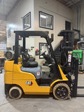 2021 CATERPILLAR/MITSUBISHI FGC25N 5000 LB LP GAS FORKLIFT CUSHION 82/187" 3 STAGE MAST SIDE SHIFTER NON MARKING TREADED TIRES 885 HOURS STOCK # BF9101849-BUF