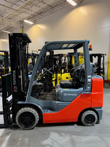 2020 TOYOTA 8FGCU30 6000 LB LP GAS FORKLIFT 845 HOURS CUSHION 87/187" 3 STAGE MAST SIDE SHIFTING FORK POSITIONER 4 WAY PLUMBING STOCK # BF9212679-BUF