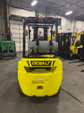 2025 DEWALT LIFT TRUCK DDFP-30 NON-COMPUTERIZED GM PSI ENGINE LP GAS PROPANE 6000 LB CAPACITY SOLID PNEUMATIC TIRES 83/185" LIFT HEIGHT 3 STAGE MAST SIDE SHIFTING FORK POSITIONER 2000hr/2YR WARRANTY STOCK # BF9238589-BUF - United Lift LLC