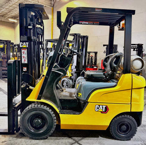2020 CATERPILLAR GP18N 3500 LB LP GAS FORKLIFT PNEUMATIC 83/188" 3 STAGE MAST PNEUMATIC TIRE SIDE SHIFTER 1558 HOURS STOCK # BF9117459-BUF - United Lift LLC