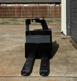2007 CROWN PR3020-60 6000 LB ELECTRIC WALKIE PALLET JACK CUSHION 943 HOURS STOCK # BF942499-ARB