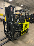 2025 DEWALT LIFT TRUCK DEC4-25 LITHIUM ION BATTERY ELECTRIC 5000 LB CAPACITY TREADED CUSHION TIRES 85/189" LIFT HEIGHT 3 STAGE MAST SIDE SHIFTING FORK POSITIONER 2000hr/2YR WARRANTY CHARGER INCLUDED STOCK # BF9285389-BUF - United Lift LLC