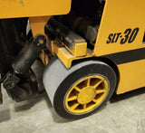 2012 DREXEL SLT30 3000 LB 36 VOLT ELECTRIC FORKLIFT CUSHION 88/156" 3 STAGE MAST 1558 HOURS STOCK # BF9224569-EBHS - United Lift LLC
