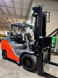 2023 TOYOTA 8FGC70U 15500 LB LP GAS FORKLIFT CUSHION 108/148" 2 STAGE CLEAR VIEW MAST SIDE SHIFTING FORK POSITIONER PLUMBED 4 WAYS TO CARRIAGE 1244 HOURS PLUMBED 4 WAYS TO CARRIAGE STOCK # BF9375469-BUF