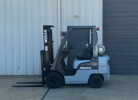2007 NISSAN MPL01A20LV 4000 LB LP GAS FORKLIFT PNEUMATIC 84/130" 2 STAGE MAST 3158 HOURS STOCK # BF9103159-ARB - United Lift LLC