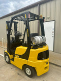2016 YALE GLP040SVX 4000 LB LP GAS FORKLIFT PNEUMATIC 84/126" 2 STAGE MAST 3210 HOURS STOCK # BF9101389-ARB - United Lift LLC