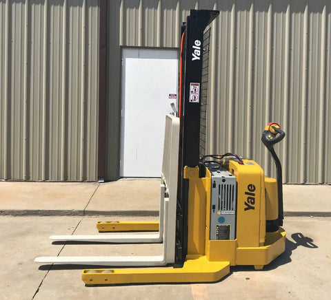 2007 YALE MSW040SEN24TV087 4000 LB ELECTRIC FORKLIFT WALKIE STACKER CUSHION 87/130 2 STAGE MAST SIDE SHIFTER 1612 HOURS STOCK # BF959129-ARB