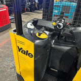 2021 YALE NR045EB 4500 LB ELECTRIC NARROW AISLE REACH FORKLIFT 95/212 3 STAGE MAST SIDE SHIFTER 6995 HOURS STOCK # BF992719-OHMM