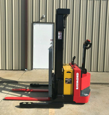 2008 RAYMOND RSS40 4000 LB ELECTRIC FORKLIFT WALKIE STACKER 86/128" 2 STAGE MAST CUSHION SIDE SHIFTER 3443 HOURS STOCK # BF958869-ARB - United Lift Used & New Forklift Telehandler Scissor Lift Boomlift